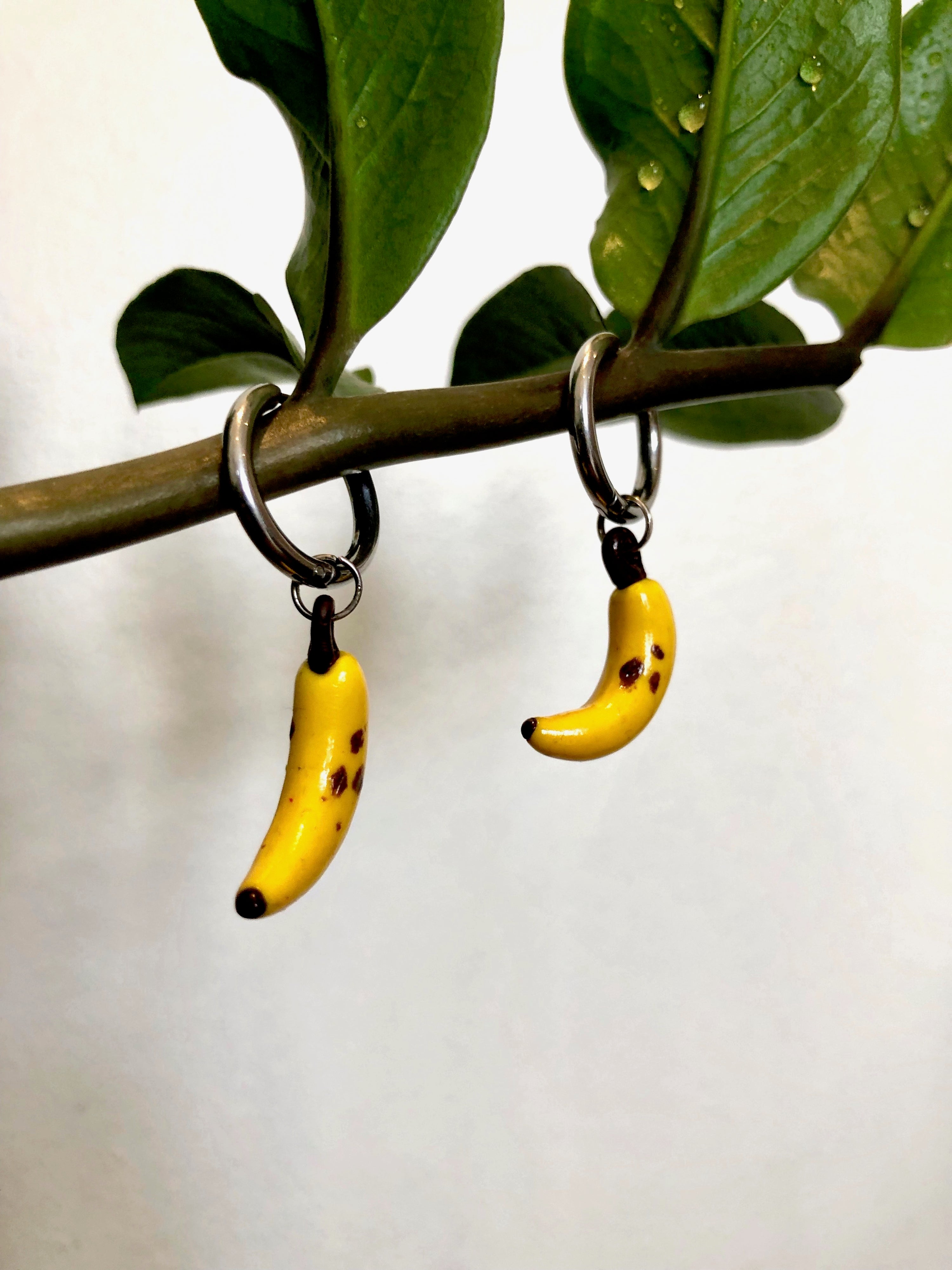 banana earrings